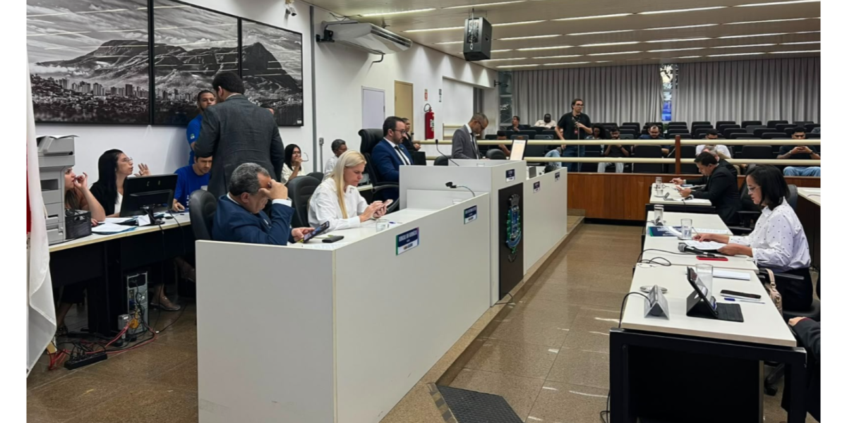 Câmara Municipal aprova projetos voltados à saúde, segurança e comércio legal