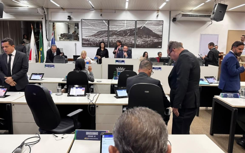 Câmara de Valadares realiza primeira reunião ordinária de agosto