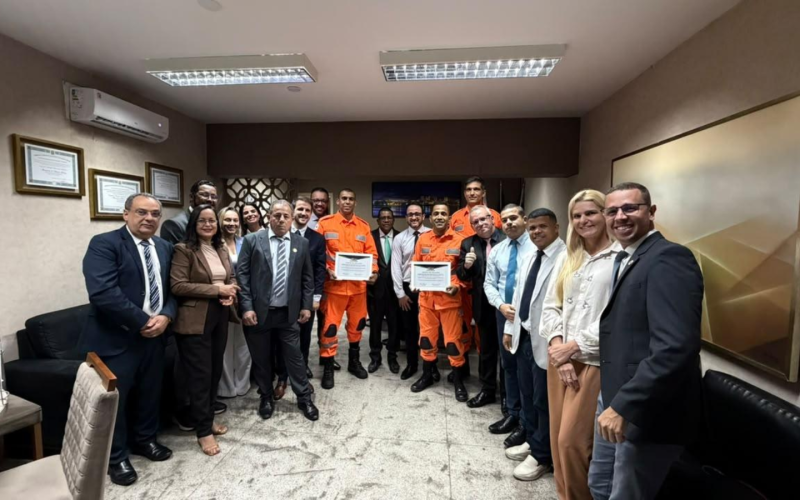 Câmara mantém vetos e aprova projeto voltado ao treinamento de cães farejadores