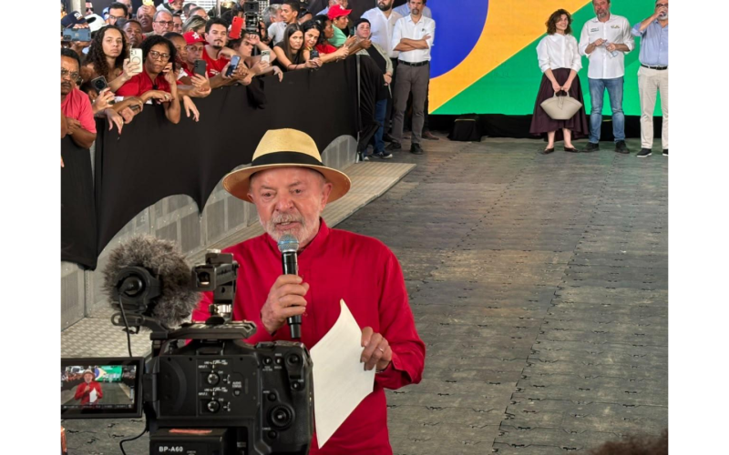 Lula visita obras de duplicação da BR-116 e da Ponte do São Raimundo