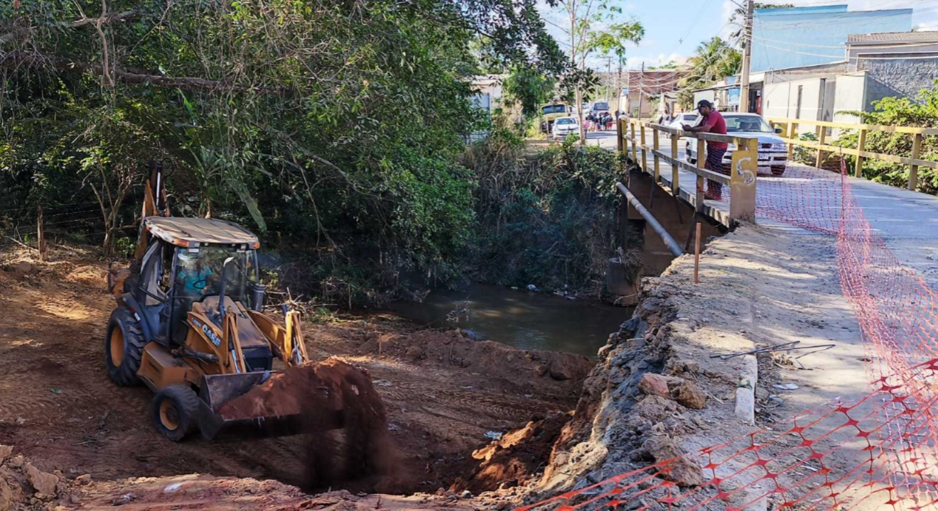 Obra de infraestrutura no Córrego do Onça, em Governador Valadares